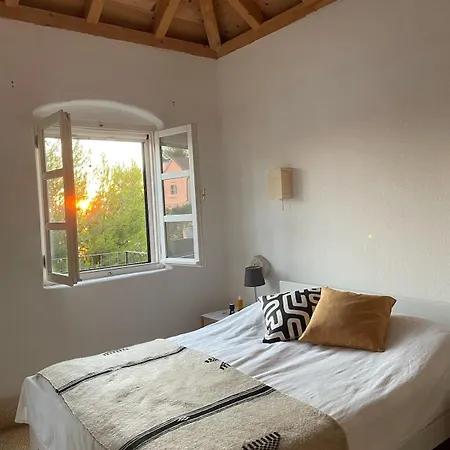 Mit Pool Und Meerzugang Holiday home Sutivan