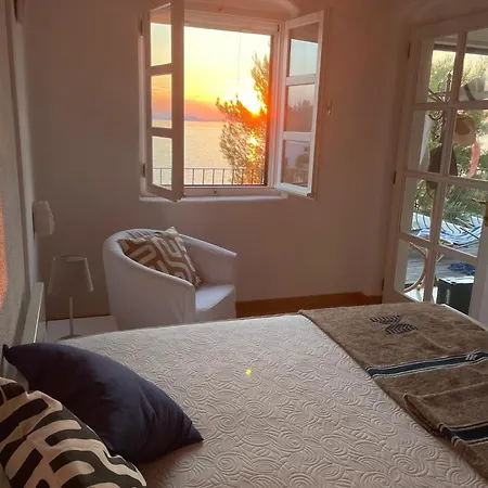 Mit Pool Und Meerzugang Kovacic