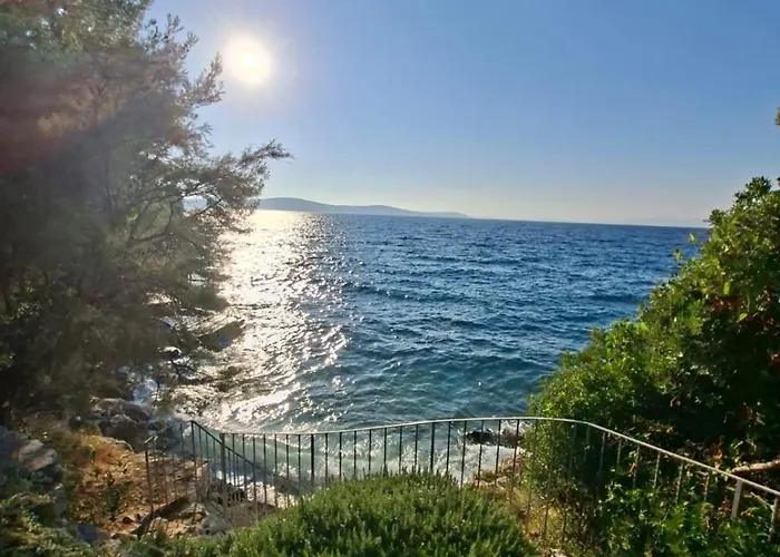 度假居 Mit Pool Und Meerzugang *