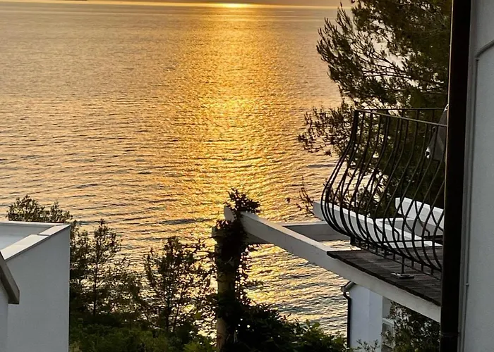 Mit Pool Und Meerzugang Ferienhaus